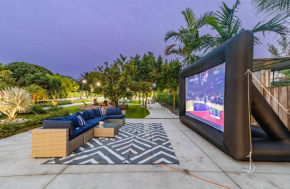 Mega Fun Villa Northwest Miami BY THE GLAMHOMES
